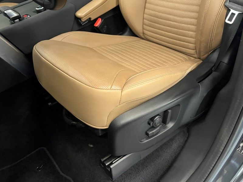 LAND ROVER DISCOVERY 3.0 D300 4X4 TURBO METROPOLITAN EDITION 2022/2023 ÓTIMA CAR FLORES DA CUNHA / Carros no Vale LAND ROVER DISCOVERY 3.0 D300 4X4 TURBO METROPOLITAN EDITION 2022/2023 ÓTIMA CAR FLORES DA CUNHA / Carros no Vale