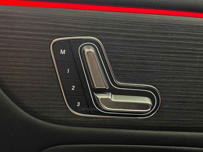 MERCEDES-BENZ GLB 220 2.0 PROGRESSIVE 16V TURBO HIBRIDO 2025/2025 ÓTIMA CAR FLORES DA CUNHA / Carros no Vale