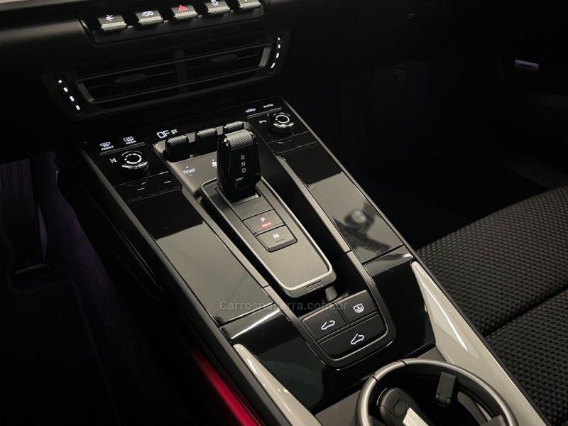 PORSCHE 911 3.0 CARRERA T COUPÉ 2024/2024 ÓTIMA CAR FLORES DA CUNHA / Carros no Vale