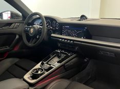 PORSCHE 911 3.0 CARRERA T COUPÉ 2024/2024 ÓTIMA CAR FLORES DA CUNHA / Carros no Vale