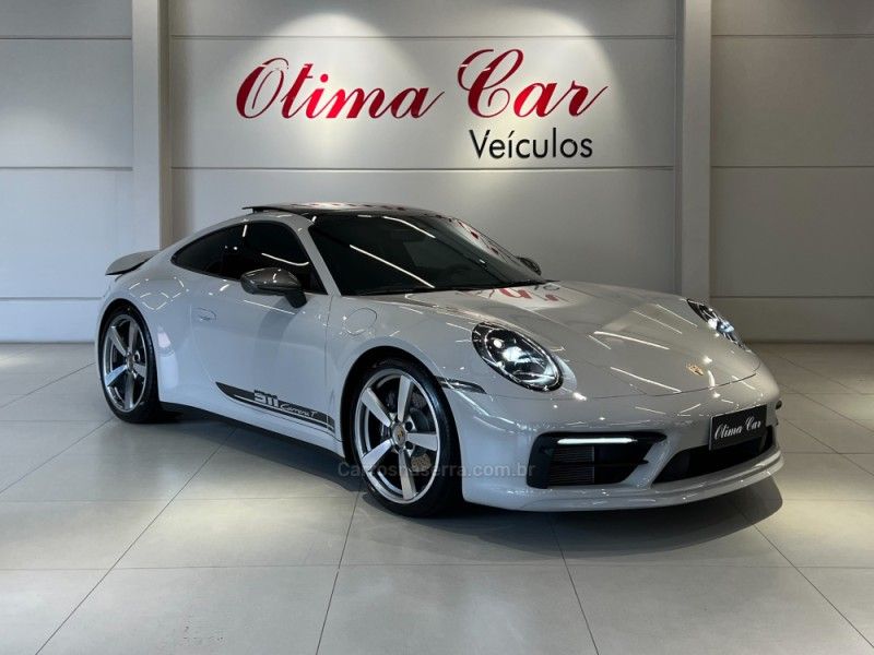PORSCHE 911 3.0 CARRERA T COUPÉ 2024/2024 ÓTIMA CAR FLORES DA CUNHA / Carros no Vale