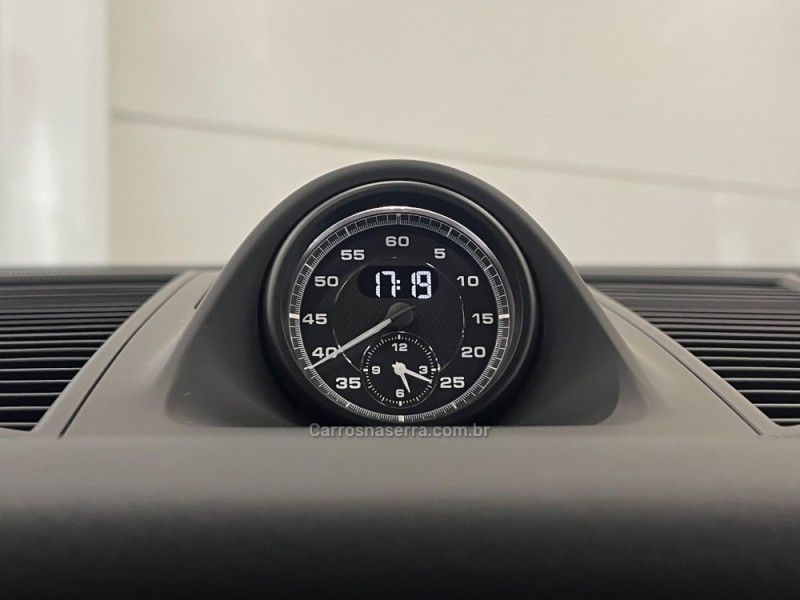 PORSCHE MACAN 2.0 16V 2024/2024 ÓTIMA CAR FLORES DA CUNHA / Carros no Vale