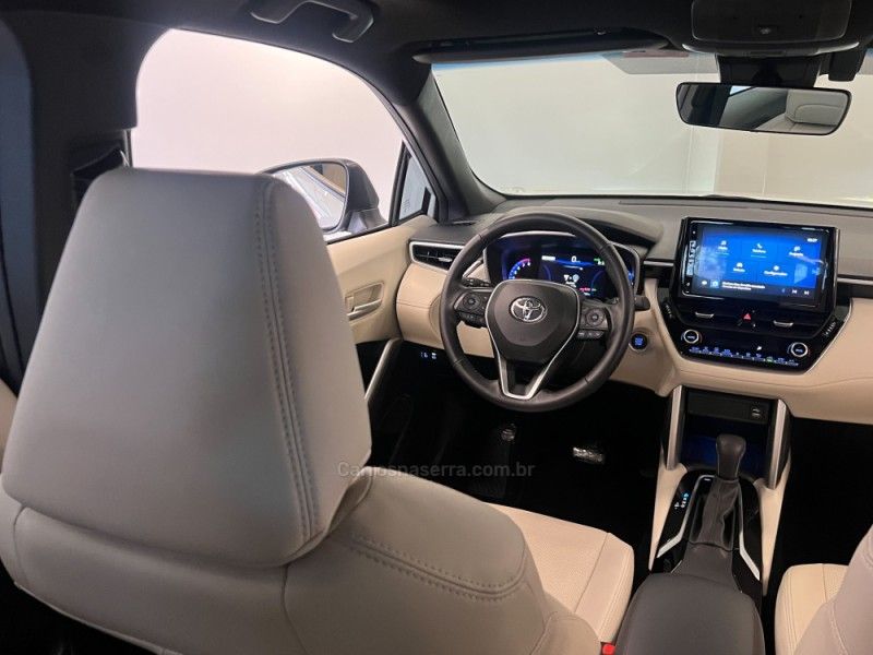 TOYOTA COROLLA 2.0 CROSS XRX 16V 2023/2024 ÓTIMA CAR FLORES DA CUNHA / Carros no Vale