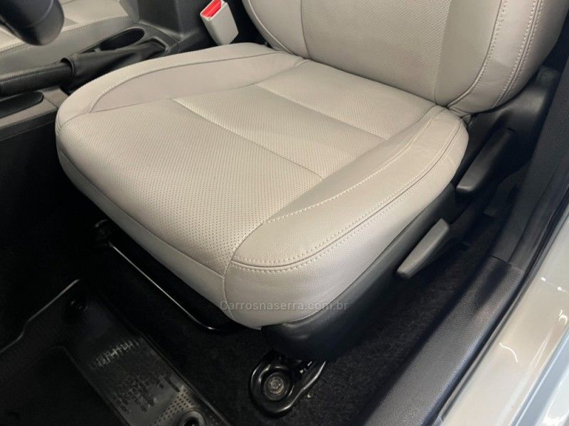 TOYOTA COROLLA 2.0 XEI 16V 2014/2015 ÓTIMA CAR FLORES DA CUNHA / Carros no Vale