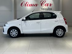 TOYOTA ETIOS 1.5 XS 16V 2017/2018 ÓTIMA CAR FLORES DA CUNHA / Carros no Vale