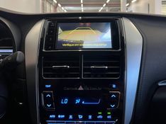 TOYOTA YARIS 1.5 XS 16V 2018/2019 ÓTIMA CAR FLORES DA CUNHA / Carros no Vale