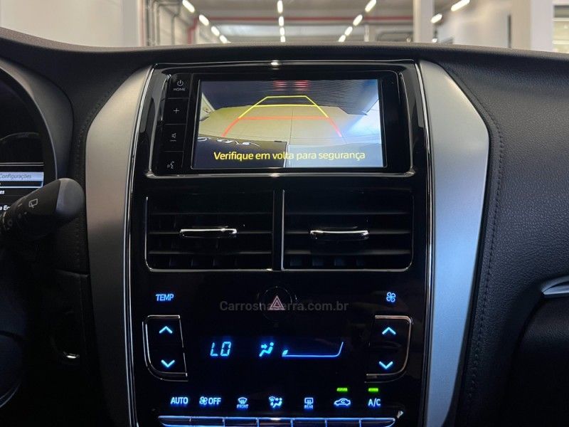 TOYOTA YARIS 1.5 XS 16V 2018/2019 ÓTIMA CAR FLORES DA CUNHA / Carros no Vale