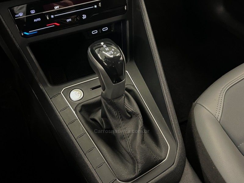 VOLKSWAGEN NIVUS 1.0 TSI HIGHLINE 2022/2023 ÓTIMA CAR FLORES DA CUNHA / Carros no Vale