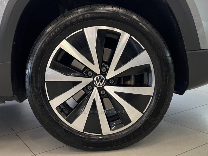 VOLKSWAGEN TAOS 1.4 16V HIGHLINE TSI 2021/2022 ÓTIMA CAR FLORES DA CUNHA / Carros no Vale
