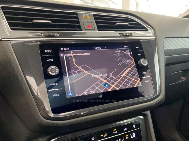 VOLKSWAGEN TIGUAN 2.0 ALLSPACE R-LINE 300 TSI 2024/2025 ÓTIMA CAR FLORES DA CUNHA / Carros no Vale