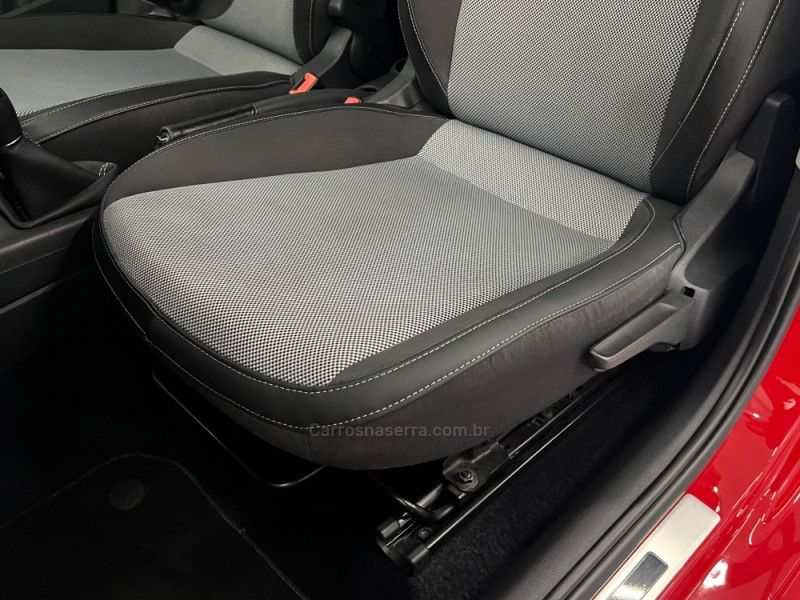 VOLKSWAGEN UP 1.0 MPI RED UP 12V 2016/2017 ÓTIMA CAR FLORES DA CUNHA / Carros no Vale