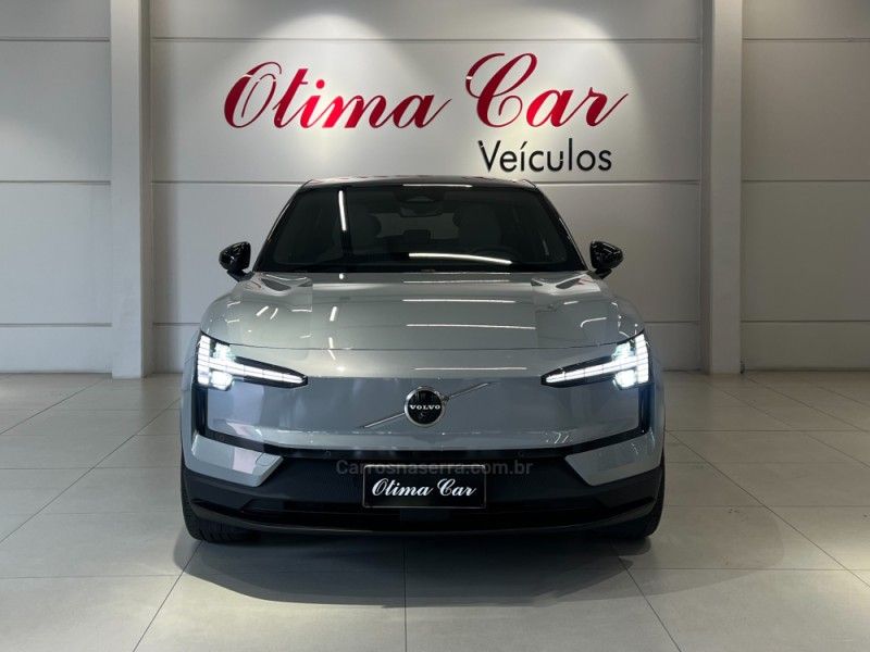 VOLVO EX30 ULTRA EXTENDED RANGE 2024/2024 ÓTIMA CAR FLORES DA CUNHA / Carros no Vale
