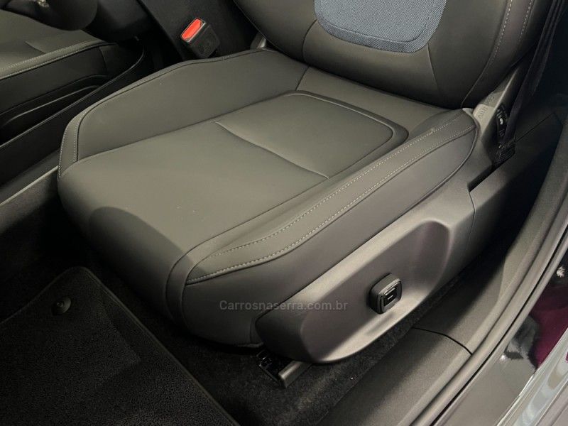 VOLVO EX30 ULTRA EXTENDED RANGE 2024/2024 ÓTIMA CAR FLORES DA CUNHA / Carros no Vale