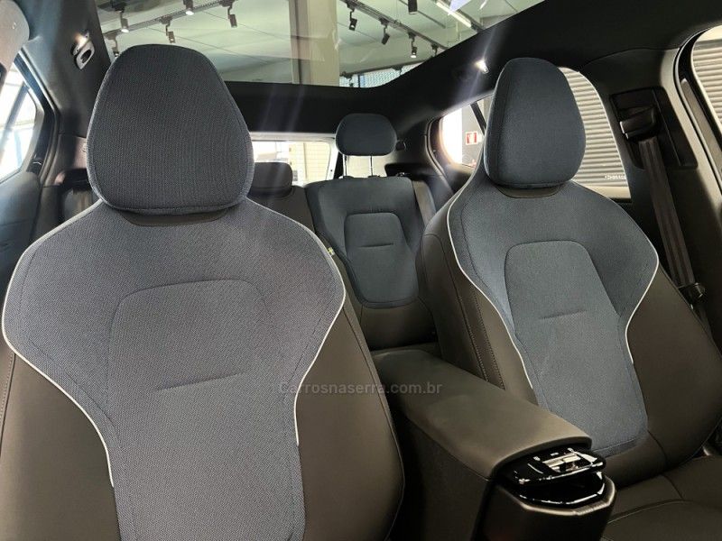 VOLVO EX30 ULTRA EXTENDED RANGE 2024/2024 ÓTIMA CAR FLORES DA CUNHA / Carros no Vale