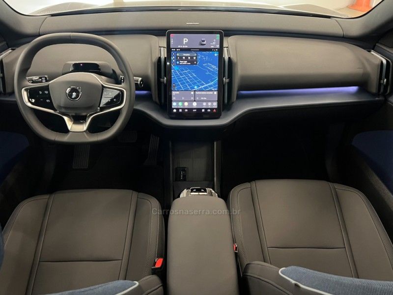 VOLVO EX30 ULTRA EXTENDED RANGE 2024/2024 ÓTIMA CAR FLORES DA CUNHA / Carros no Vale