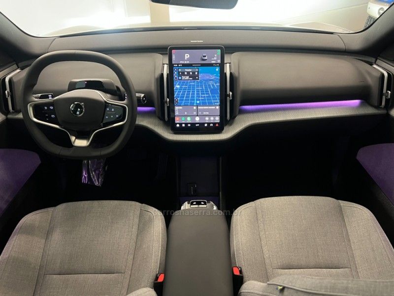 VOLVO EX30 ULTRA EXTENDED RANGE 2024/2024 ÓTIMA CAR FLORES DA CUNHA / Carros no Vale