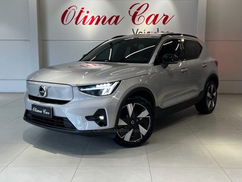 VOLVO XC 40 P6 RECHARGE ELECTRIC PLUS 2023/2024 ÓTIMA CAR FLORES DA CUNHA / Carros no Vale