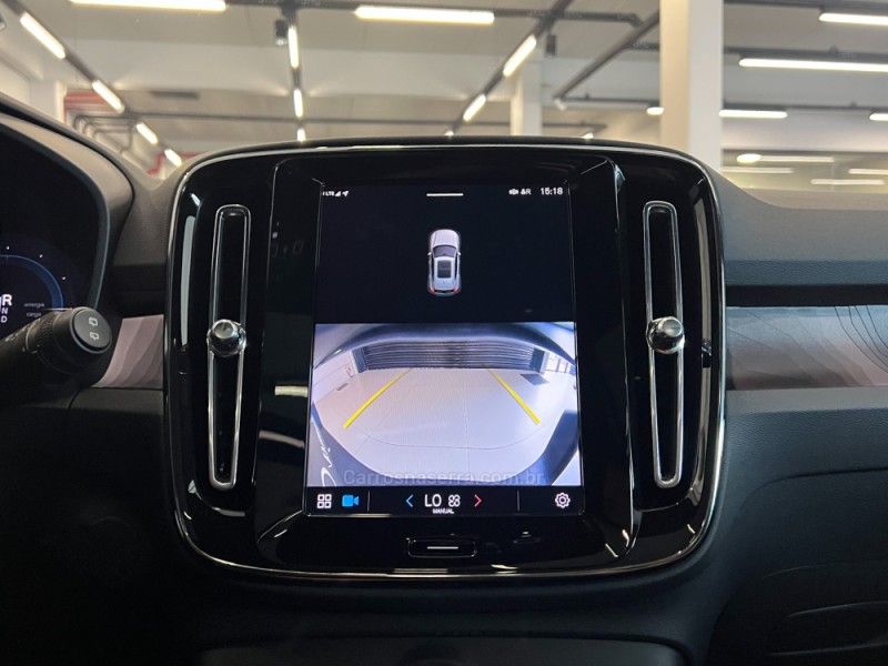 VOLVO XC 40 P6 RECHARGE ELECTRIC PLUS 2023/2024 ÓTIMA CAR FLORES DA CUNHA / Carros no Vale