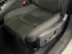 VOLVO XC 40 P6 RECHARGE ELECTRIC PLUS 2023/2024 ÓTIMA CAR FLORES DA CUNHA / Carros no Vale