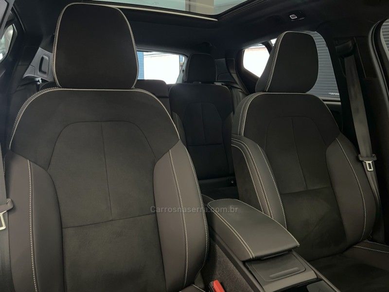 VOLVO XC 40 P6 RECHARGE ELECTRIC PLUS 2023/2024 ÓTIMA CAR FLORES DA CUNHA / Carros no Vale