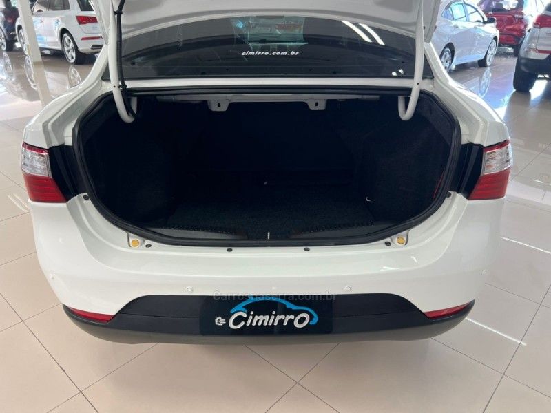 FIAT SIENA 1.6 MPI ESSENCE 16V 2013/2014 CIMIRRO AUTOMÓVEIS TAQUARA / Carros no Vale