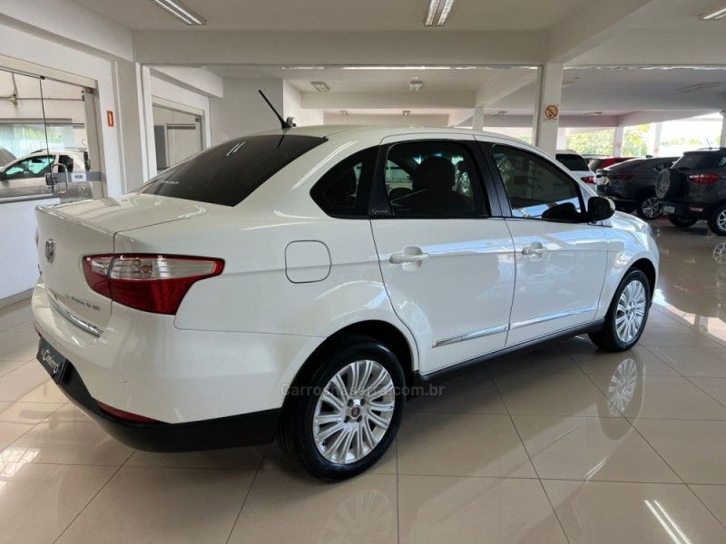 FIAT SIENA 1.6 MPI ESSENCE 16V 2013/2014 CIMIRRO AUTOMÓVEIS TAQUARA / Carros no Vale