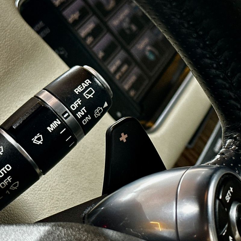 Land Rover Range Rover Sport 3.o Td Hse 2013/2014 DL MOTORS LAJEADO / Carros no Vale