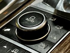 Land Rover Range Rover Sport 3.o Td Hse 2013/2014 DL MOTORS LAJEADO / Carros no Vale