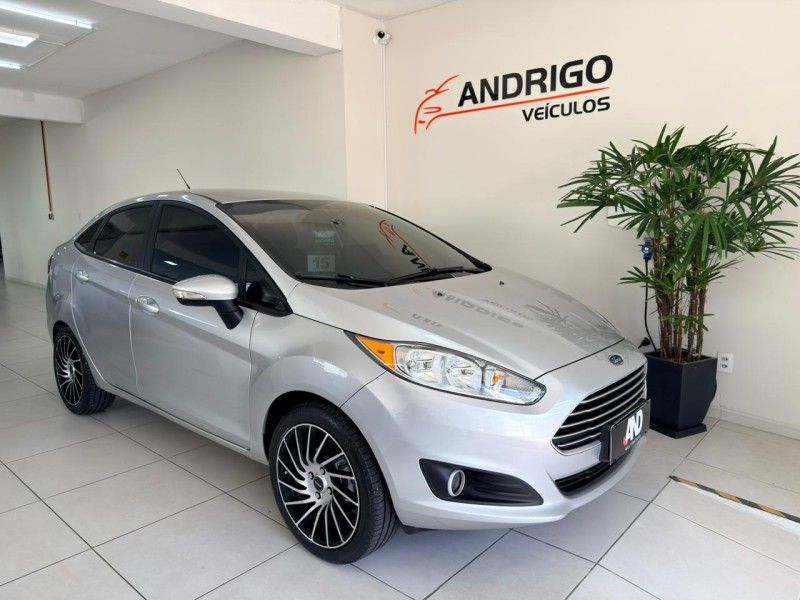 FORD FIESTA 1.6 SE SEDAN 16V 2015/2015 ANDRIGO VEÍCULOS CAXIAS DO SUL / Carros no Vale