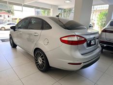 FORD FIESTA 1.6 SE SEDAN 16V 2015/2015 ANDRIGO VEÍCULOS CAXIAS DO SUL / Carros no Vale
