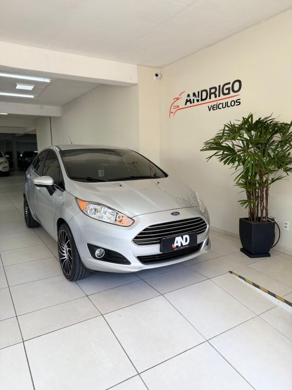 FORD FIESTA 1.6 SE SEDAN 16V 2015/2015 ANDRIGO VEÍCULOS CAXIAS DO SUL / Carros no Vale