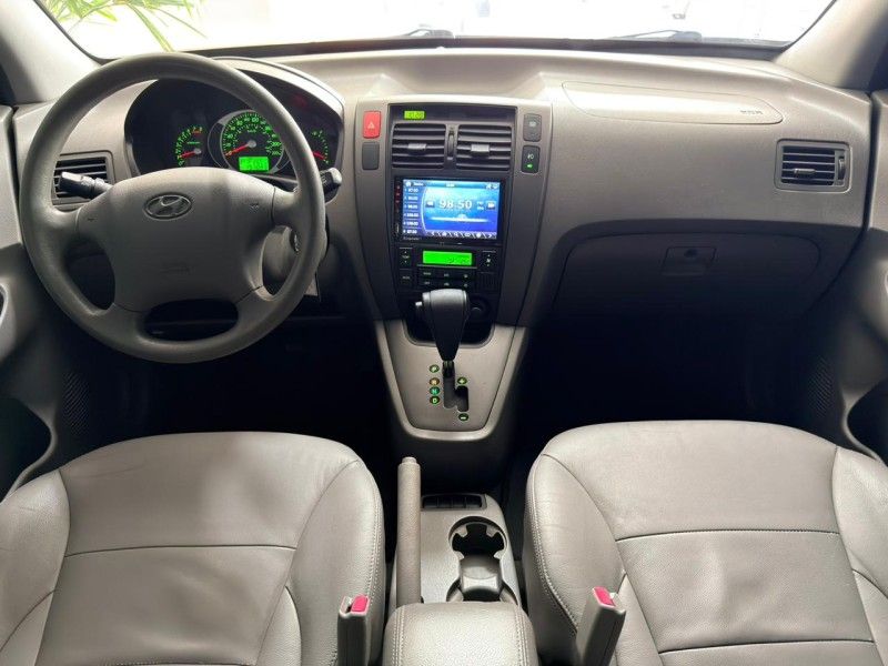 HYUNDAI TUCSON 2.0 MPFI GLS BASE 16V 143CV 2WD 2014/2015 ANDRIGO VEÍCULOS CAXIAS DO SUL / Carros no Vale HYUNDAI TUCSON 2.0 MPFI GLS BASE 16V 143CV 2WD 2014/2015 ANDRIGO VEÍCULOS CAXIAS DO SUL / Carros no Vale