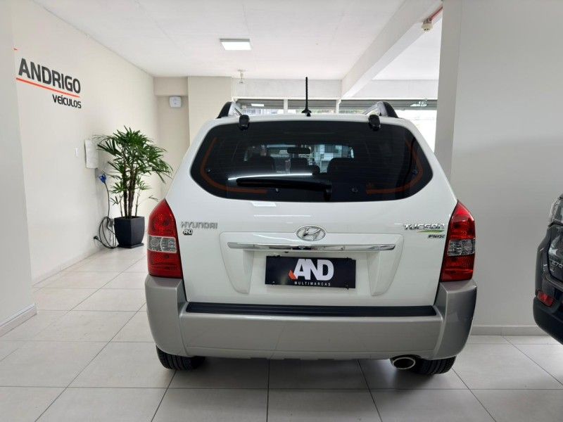 HYUNDAI TUCSON 2.0 MPFI GLS BASE 16V 143CV 2WD 2014/2015 ANDRIGO VEÍCULOS CAXIAS DO SUL / Carros no Vale HYUNDAI TUCSON 2.0 MPFI GLS BASE 16V 143CV 2WD 2014/2015 ANDRIGO VEÍCULOS CAXIAS DO SUL / Carros no Vale