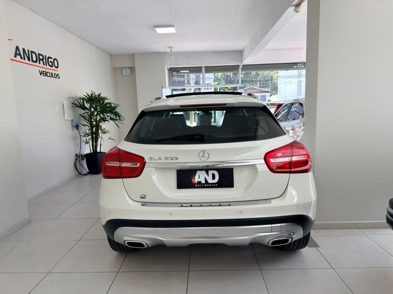 MERCEDES-BENZ A 200 1.6 TURBO 16V 2014/2015 ANDRIGO VEÍCULOS CAXIAS DO SUL / Carros no Vale