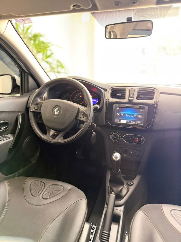 RENAULT SANDERO 1.6 STEPWAY 8V 2015/2015 ANDRIGO VEÍCULOS CAXIAS DO SUL / Carros no Vale RENAULT SANDERO 1.6 STEPWAY 8V 2015/2015 ANDRIGO VEÍCULOS CAXIAS DO SUL / Carros no Vale