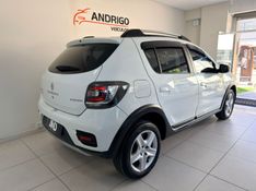 RENAULT SANDERO 1.6 STEPWAY 8V 2015/2015 ANDRIGO VEÍCULOS CAXIAS DO SUL / Carros no Vale