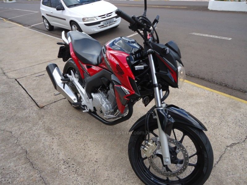Honda Motos CB 250F TWISTER CBS 2019/2019 BOURSCHEID CARROS E MOTOS SANTA CLARA DO SUL / Carros no Vale
