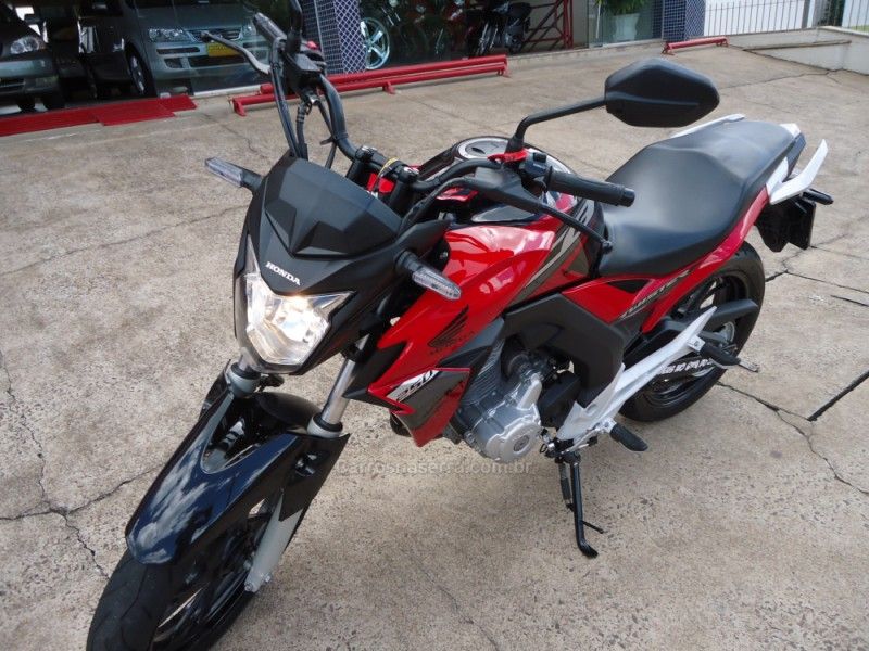 Honda Motos CB 250F TWISTER CBS 2019/2019 BOURSCHEID CARROS E MOTOS SANTA CLARA DO SUL / Carros no Vale