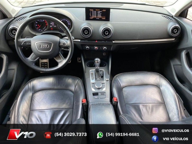AUDI A3 1.4 TFSI SPORTBACK 16V S-TRONIC 2015/2016 V10 VEÍCULOS CAXIAS DO SUL / Carros no Vale
