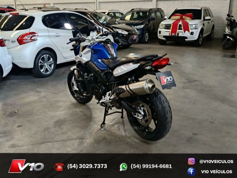 BMW F 800 R 2014/2015 V10 VEÍCULOS CAXIAS DO SUL / Carros no Vale