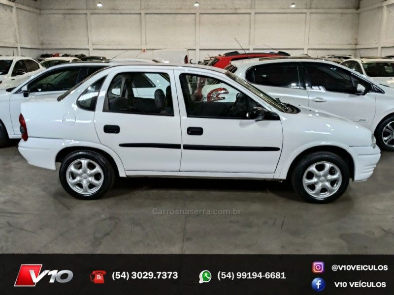 CHEVROLET CORSA 1.0 MPFI SUPER SEDAN 8V 1998/1999 V10 VEÍCULOS CAXIAS DO SUL / Carros no Vale