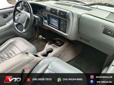 CHEVROLET S10 2.2 EFI DLX 4X2 CS 8V 1995/1996 V10 VEÍCULOS CAXIAS DO SUL / Carros no Vale