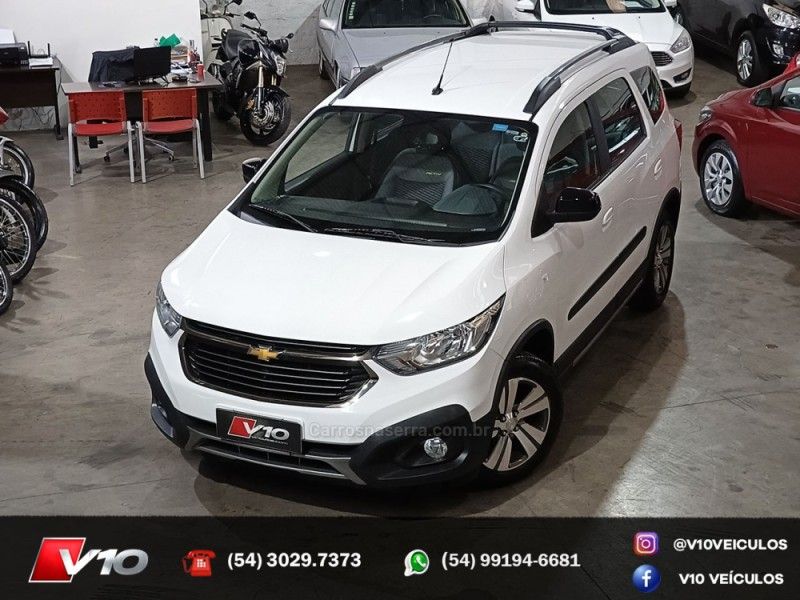 CHEVROLET SPIN 1.8 ACTIV 8V 2019/2020 V10 VEÍCULOS CAXIAS DO SUL / Carros no Vale