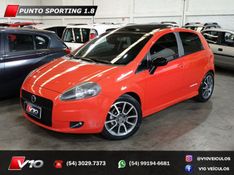 FIAT PUNTO 1.8 SPORTING 8V 2011/2011 V10 VEÍCULOS CAXIAS DO SUL / Carros no Vale
