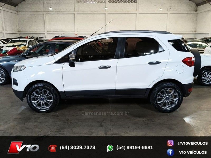 FORD ECOSPORT 1.6 FREESTYLE 16V 2013/2014 V10 VEÍCULOS CAXIAS DO SUL / Carros no Vale
