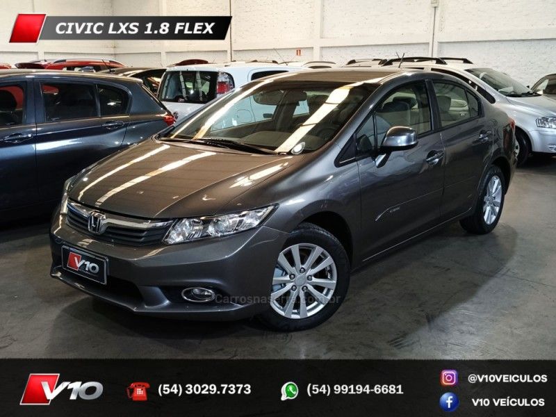 HONDA CIVIC 1.8 LXS 16V 2011/2012 V10 VEÍCULOS CAXIAS DO SUL / Carros no Vale
