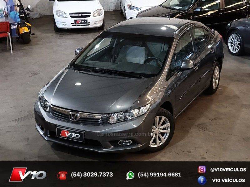 HONDA CIVIC 1.8 LXS 16V 2011/2012 V10 VEÍCULOS CAXIAS DO SUL / Carros no Vale
