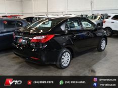 HYUNDAI HB20S 1.6 COMFORT PLUS 16V 2014/2015 V10 VEÍCULOS CAXIAS DO SUL / Carros no Vale