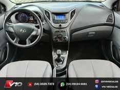 HYUNDAI HB20S 1.6 COMFORT PLUS 16V 2014/2015 V10 VEÍCULOS CAXIAS DO SUL / Carros no Vale