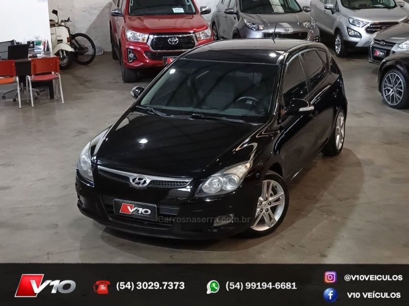 HYUNDAI I30 2.0 MPI 16V 2010/2011 V10 VEÍCULOS CAXIAS DO SUL / Carros no Vale HYUNDAI I30 2.0 MPI 16V 2010/2011 V10 VEÍCULOS CAXIAS DO SUL / Carros no Vale